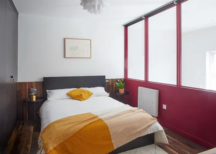 Inner City Centre Modern Duplex In Dublin